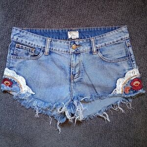 Others Follow jean shorts